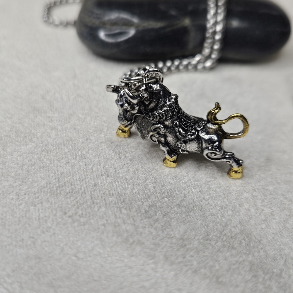 Men's Silver & Gold Bull Pendant